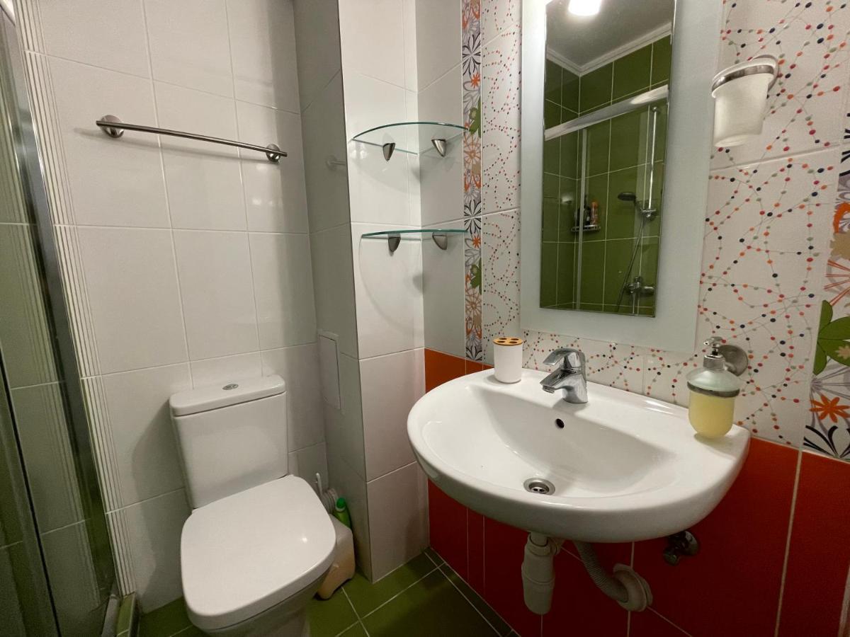 Bright 1Bd Apartment With Nice Terrace Burgas Stad Buitenkant foto