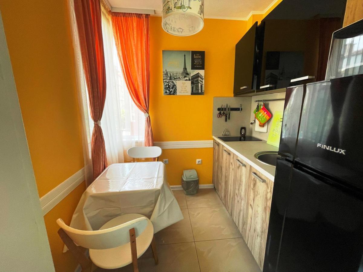 Bright 1Bd Apartment With Nice Terrace Burgas Stad Buitenkant foto